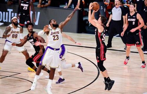  NBA最佳防守阵容十年回顾：从保罗到戈贝尔，防守艺术的演变